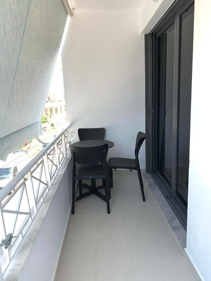Kekezis Apartments Sarandë Exterior foto